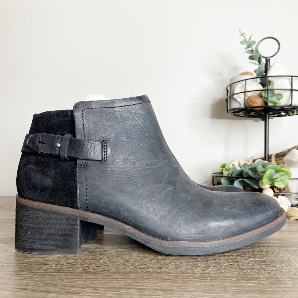 Kork-Ease Sonya Black Leather Block Heel Ankle Booties Size 8M